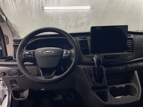 Certified 2022 Ford Transit 350 XLT image 9