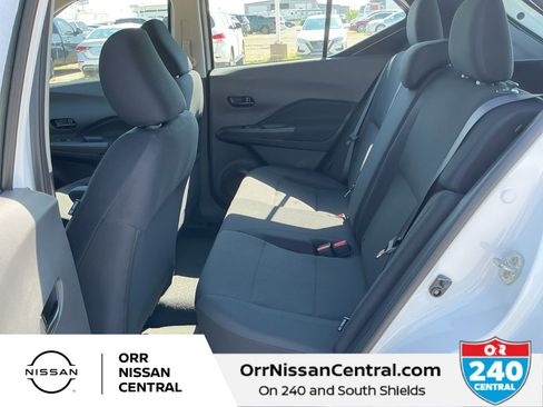 New 2025 Nissan Kicks Play S image 13