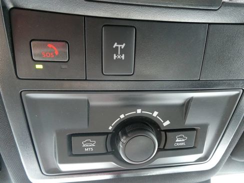 Used 2022 Toyota Tacoma TRD Off-Road AWD/4WD image 33