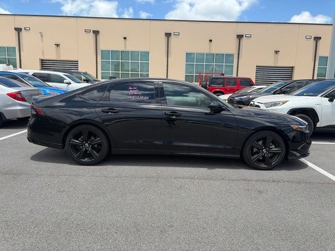 Used 2024 Honda Accord Sport image 2