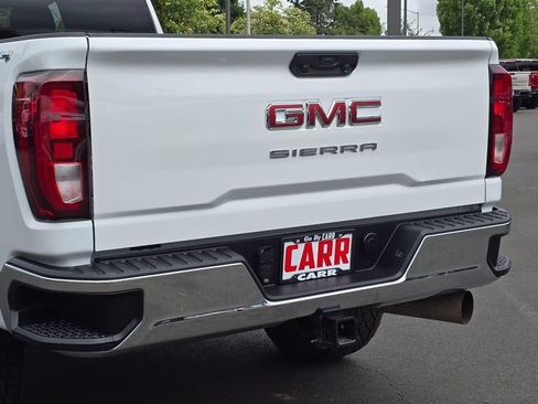 Used 2021 GMC Sierra 3500 4x4 Crew Cab w/ Gooseneck/5TH Wheel Package image 13