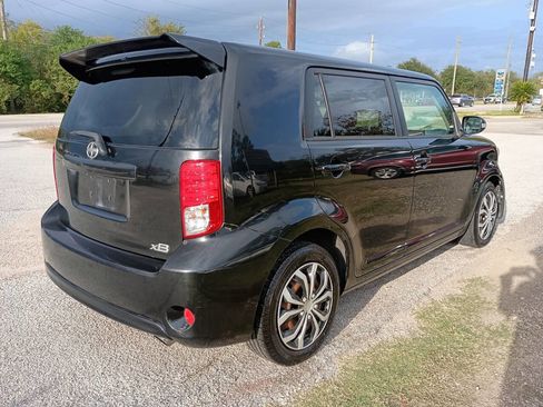 Used 2013 Scion xB image 5