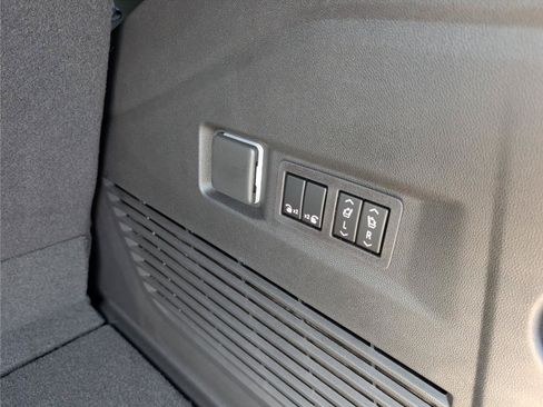 New 2026 Chevrolet Tahoe Premier AWD/4WD image 13