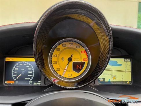 Used 2013 Ferrari 458 Spider RWD image 11