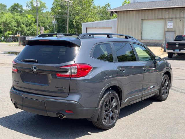 Used 2023 Subaru Ascent Onyx Edition AWD/4WD image 5