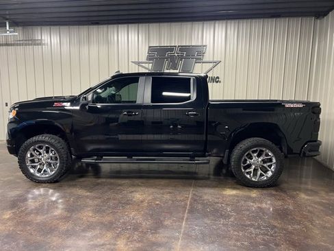 Used 2024 Chevrolet Silverado 1500 LT Trail Boss w/ Protection Package image 3