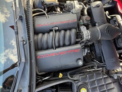 Used 2000 Chevrolet Corvette Coupe w/ Memory Pkg RWD image 25