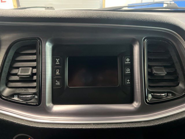 Used 2017 Dodge Challenger SXT RWD image 21