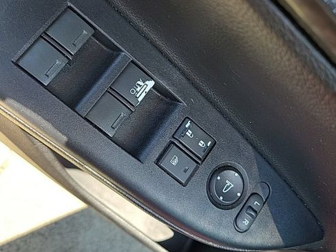 Used 2017 Honda Accord Sport image 18