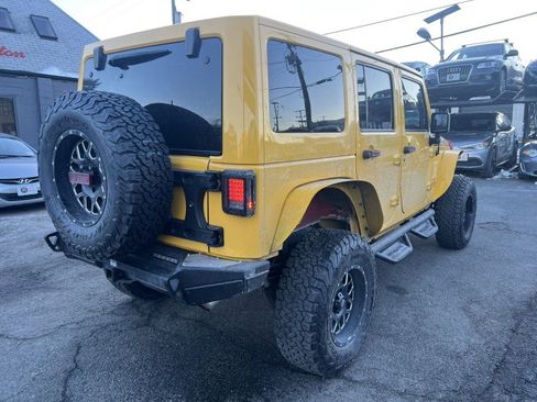 Used 2015 Jeep Wrangler Unlimited Rubicon image 7