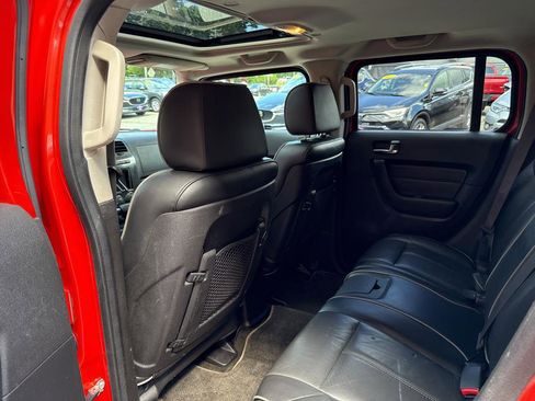 Used 2008 HUMMER H3 Alpha image 25