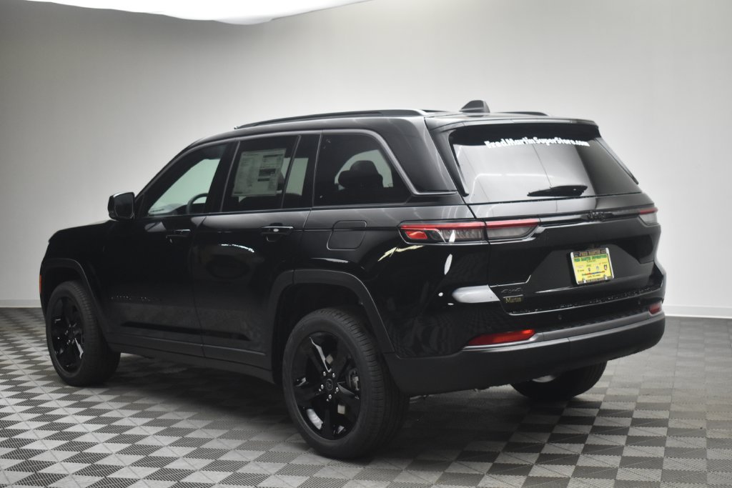 New 2027 Jeep Grand Cherokee Limited AWD/4WD image 12