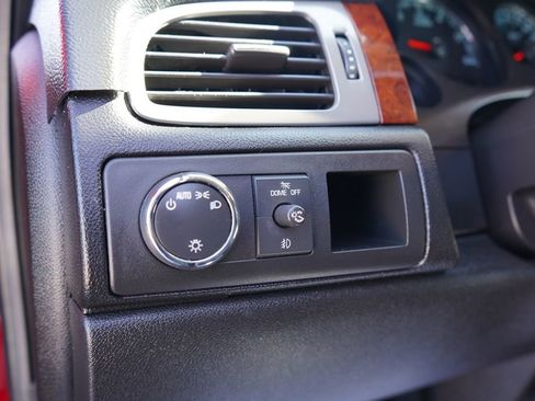 Used 2013 Chevrolet Tahoe LT image 29