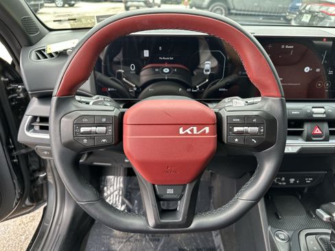 Certified 2025 Kia K4 GT-Line w/ GT-Line Premium Package FWD image 11