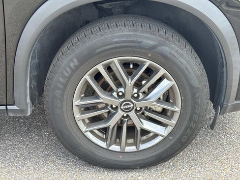 Used 2023 Nissan Rogue S FWD image 4