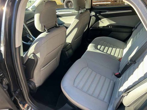 Used 2014 Ford Fusion S image 10