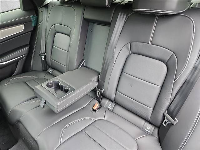 Used 2026 Jaguar F-PACE R-Dynamic S AWD/4WD image 11