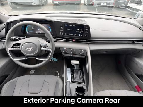 Used 2026 Hyundai Elantra SE w/ Cargo Package FWD image 15