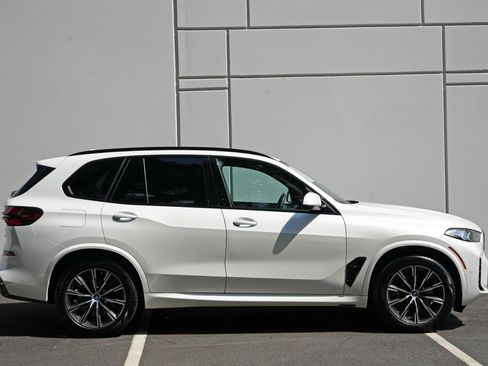Used 2024 BMW X5 xDrive50e w/ M Sport Package AWD/4WD image 57