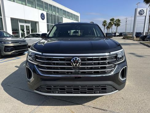 New 2026 Volkswagen Atlas SE FWD image 2