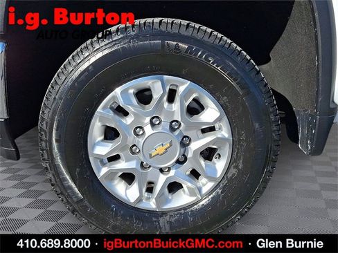 Used 2024 Chevrolet Silverado 2500 LT image 6