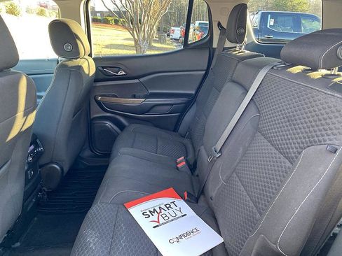 Used 2019 GMC Acadia SLE image 12