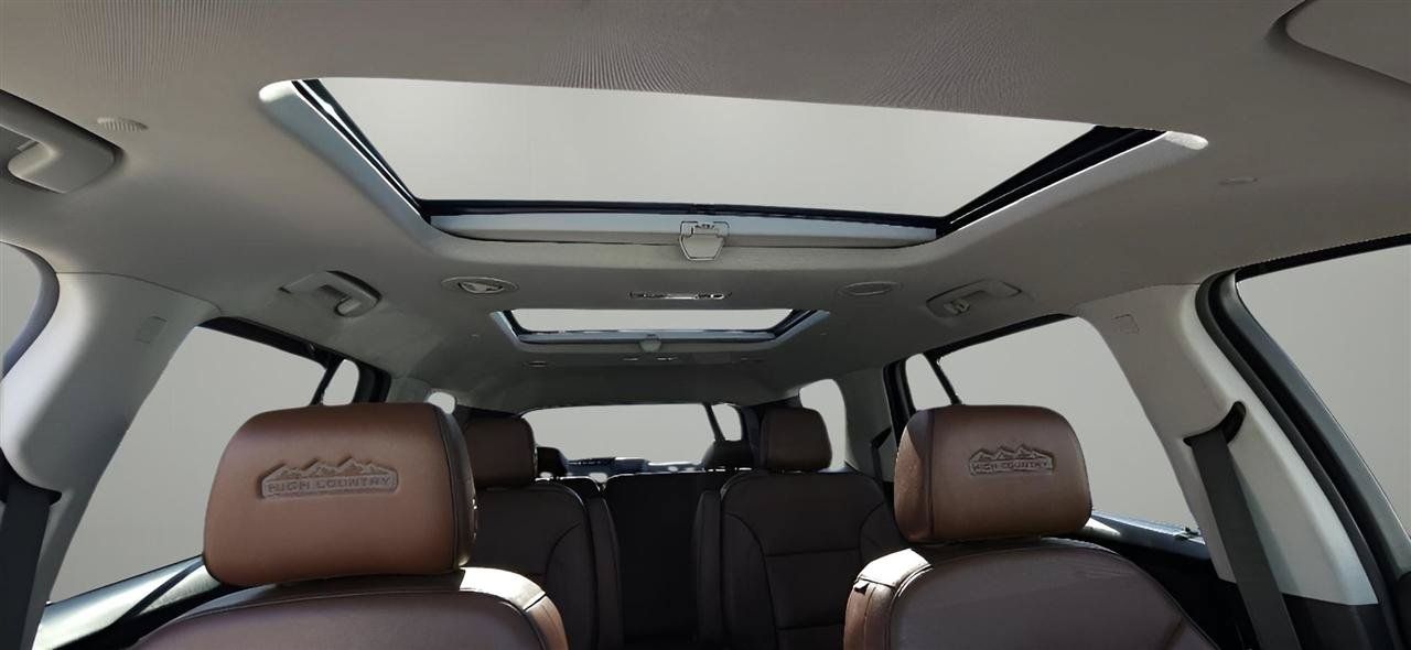 Used 2018 Chevrolet Traverse High Country AWD/4WD image 18