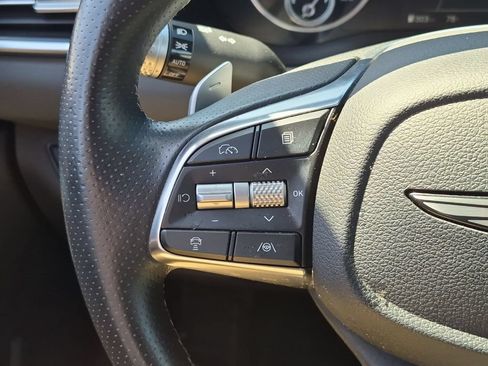 Used 2025 Genesis G70 2.5T RWD image 21