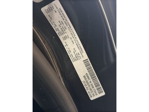 Used 2025 Chrysler Pacifica Limited FWD image 41