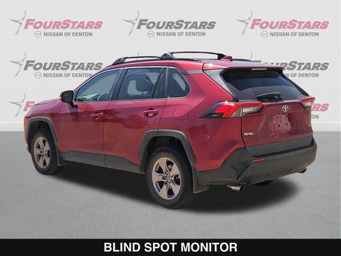 Used 2022 Toyota RAV4 XLE w/ Convenience Package FWD image 6