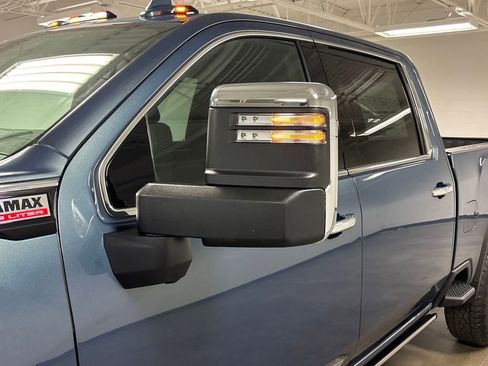 New 2025 GMC Sierra 2500 Denali w/ Denali Reserve Package image 11