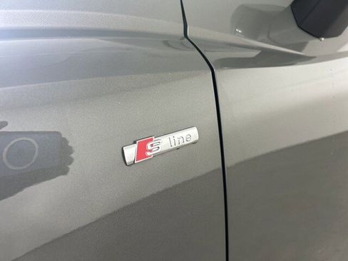 New 2025 Audi Q3 2.0T Premium image 26