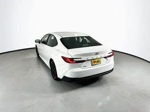 Used 2025 Toyota Camry LE FWD image 7