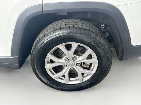 Used 2021 Jeep Grand Cherokee L Limited image 11