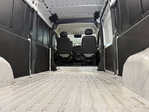 Used 2026 RAM ProMaster 2500 w/ Convenience Group FWD image 24