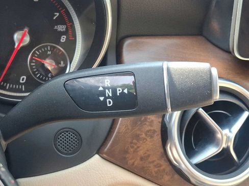 Used 2018 Mercedes-Benz GLA 250 4MATIC image 14