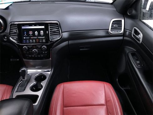 Used 2020 Jeep Grand Cherokee Altitude image 31