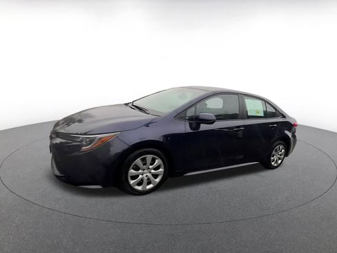 Used 2025 Toyota Corolla LE image 7