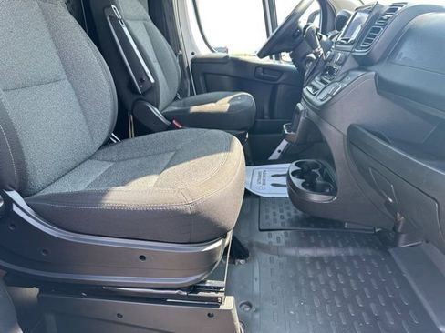 Used 2023 RAM ProMaster 2500 image 16