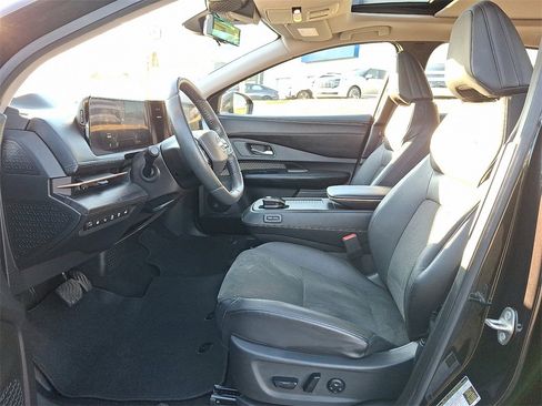 Used 2024 Nissan Ariya FWD image 14