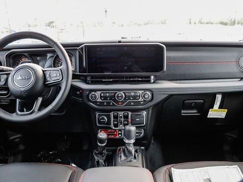 New 2026 Jeep Wrangler Unlimited Rubicon image 15