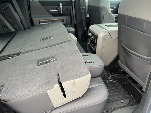 Certified 2025 GMC Hummer EV 3X image 21