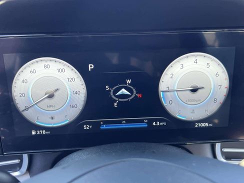 Used 2023 Hyundai Elantra Limited image 23