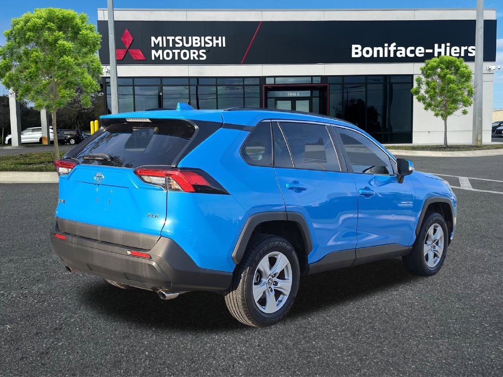 Used 2019 Toyota RAV4 XLE FWD image 4