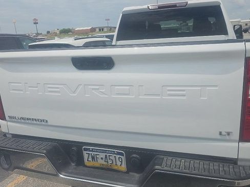 Used 2023 Chevrolet Silverado 2500 LT w/ Convenience Package AWD/4WD image 4