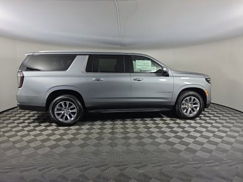 New 2025 Chevrolet Suburban Premier w/ Sun And Tow Package image 6