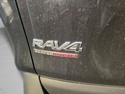 Used 2025 Toyota RAV4 XLE w/ Convenience Package FWD image 25