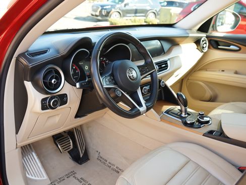 Used 2018 Alfa Romeo Stelvio Ti Lusso image 19