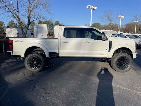 New 2026 Ford F250 Lariat w/ Black Appearance Package image 37
