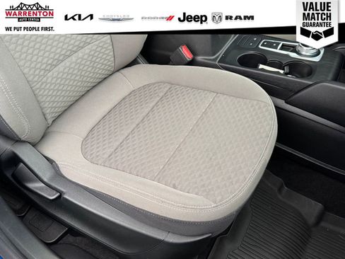 Used 2022 Ford Escape SE image 31